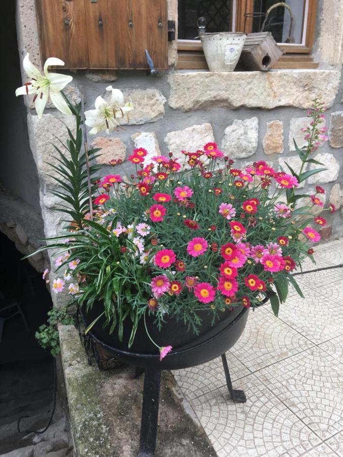 La Mascotte Bed & Breakfast Largentière Екстериор снимка